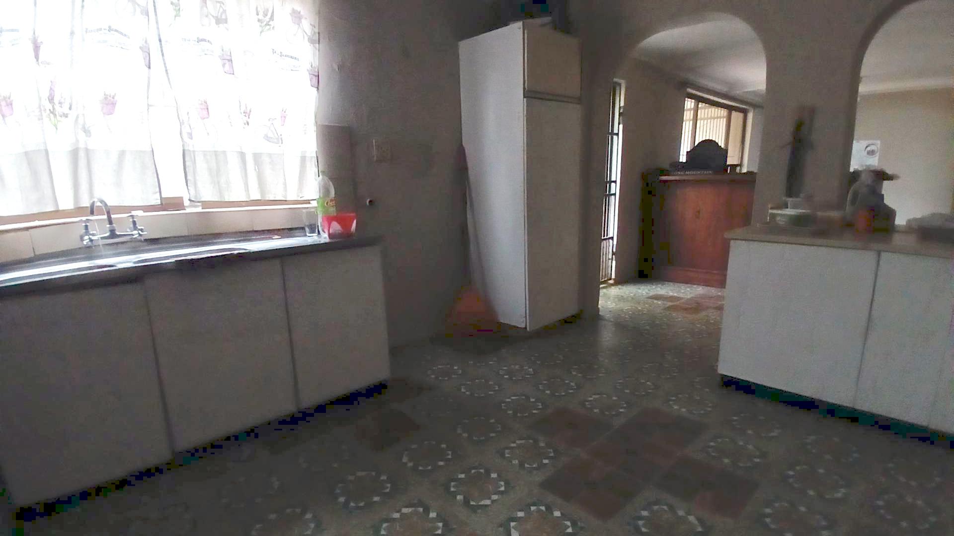 Kitchen of property in Wentworth 
