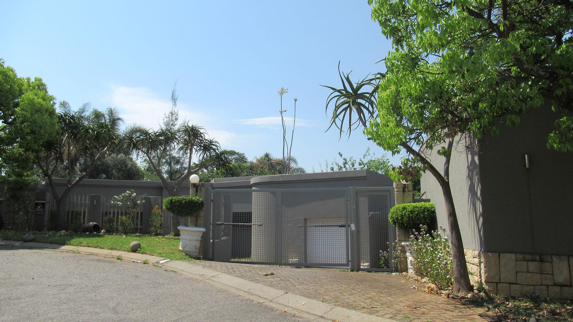 Front View of property in Northwold