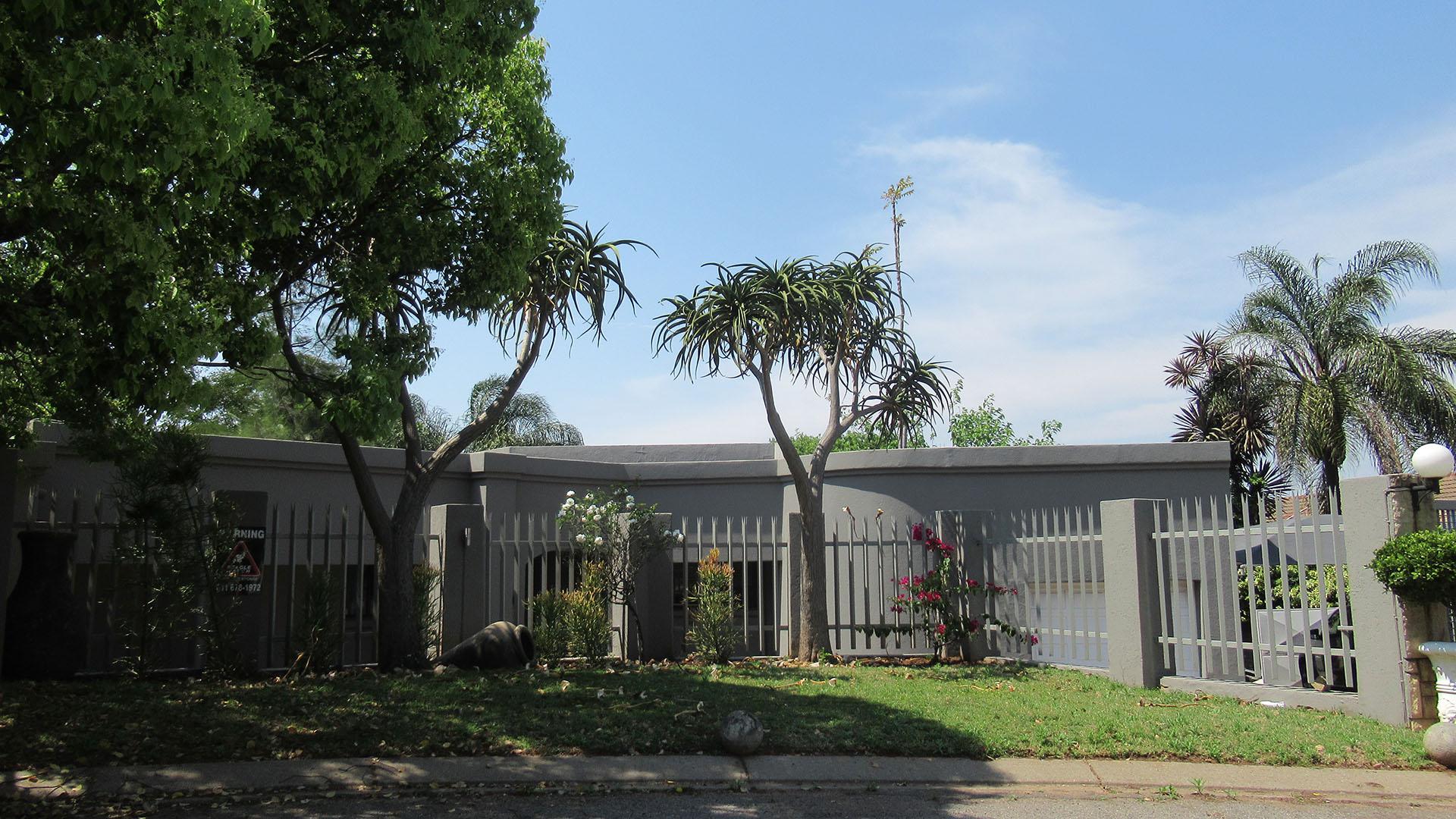 Front View of property in Northwold