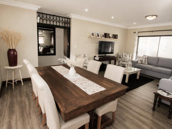 3 Bedroom Simplex for Sale For Sale in Shellyvale - MR721237