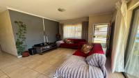 Lounges of property in Azaadville