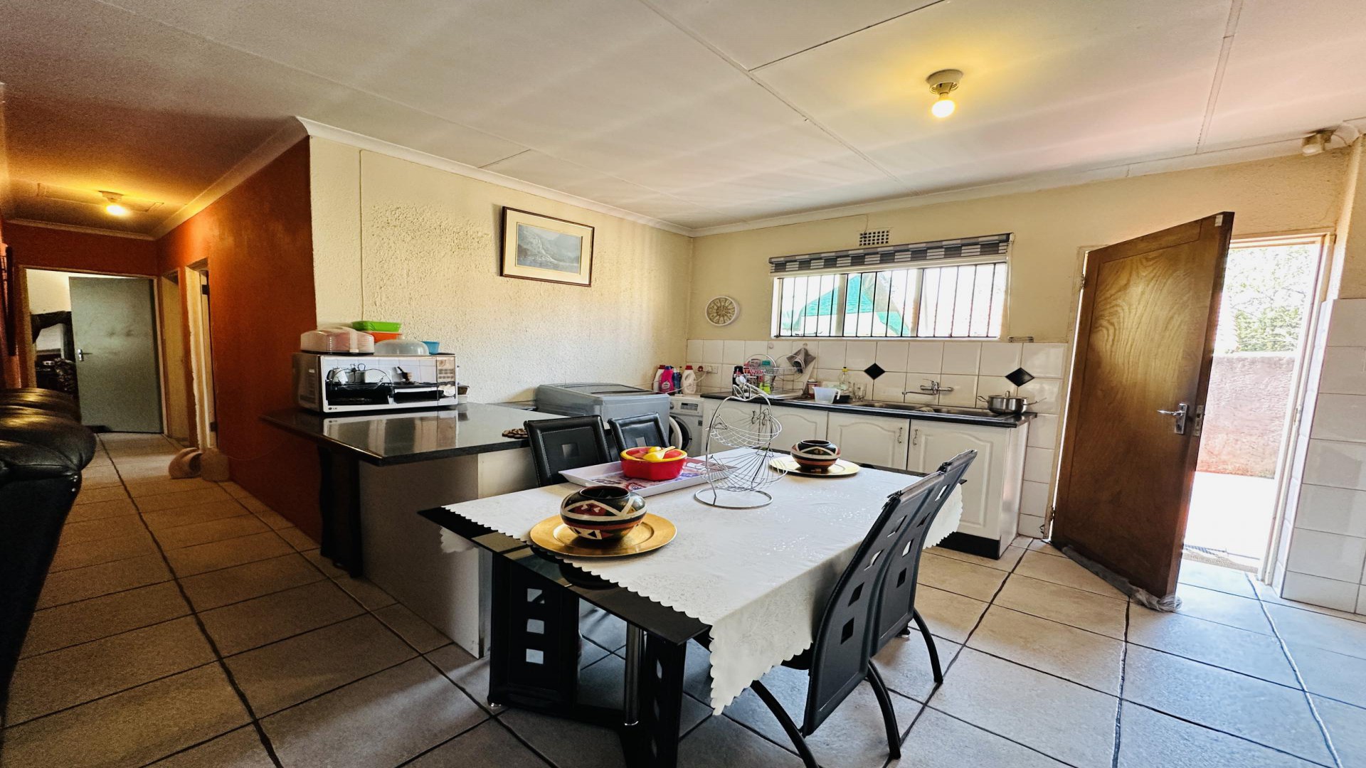 Kitchen of property in Ormonde