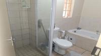 Bathroom 1 of property in Kosmosdal