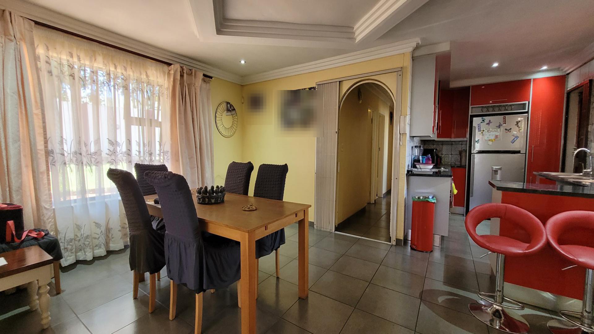 Dining Room of property in Sunward park