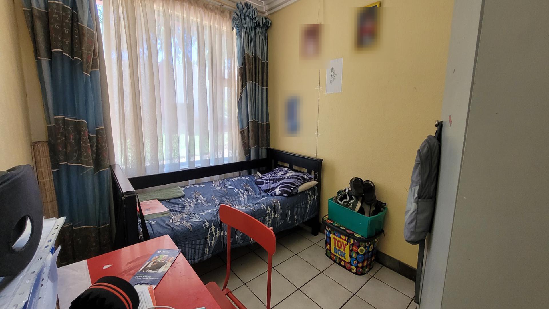 Bed Room 2 of property in Sunward park