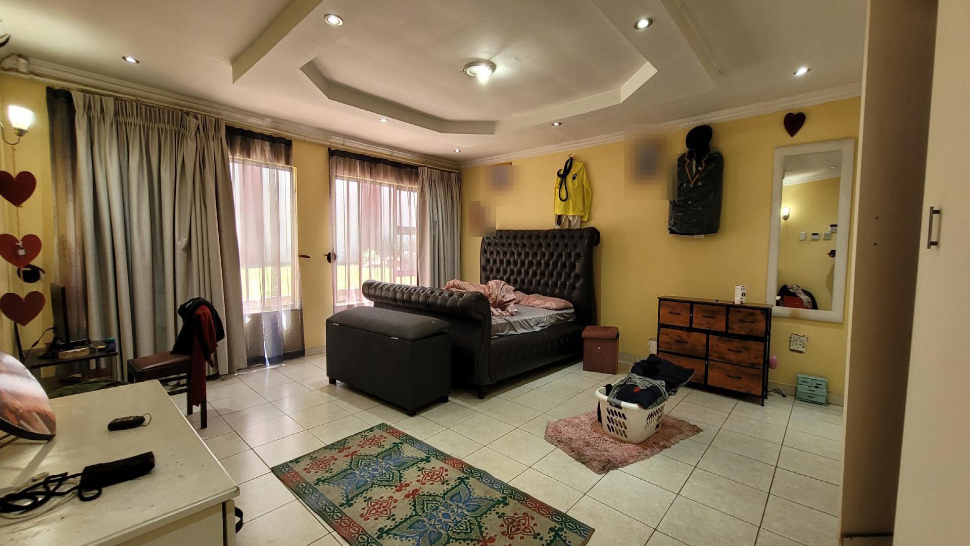 Bed Room 5+ of property in Sunward park