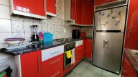 Kitchen of property in Sunward park