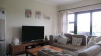 Lounges - 16 square meters of property in Noordhang