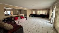 Dining Room - 27 square meters of property in The Hill