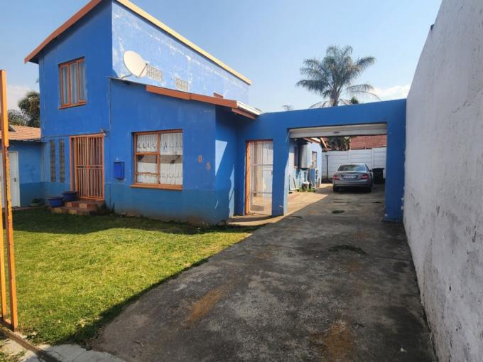 2 Bedroom House for Sale For Sale in Lambton Gardens - MR721338