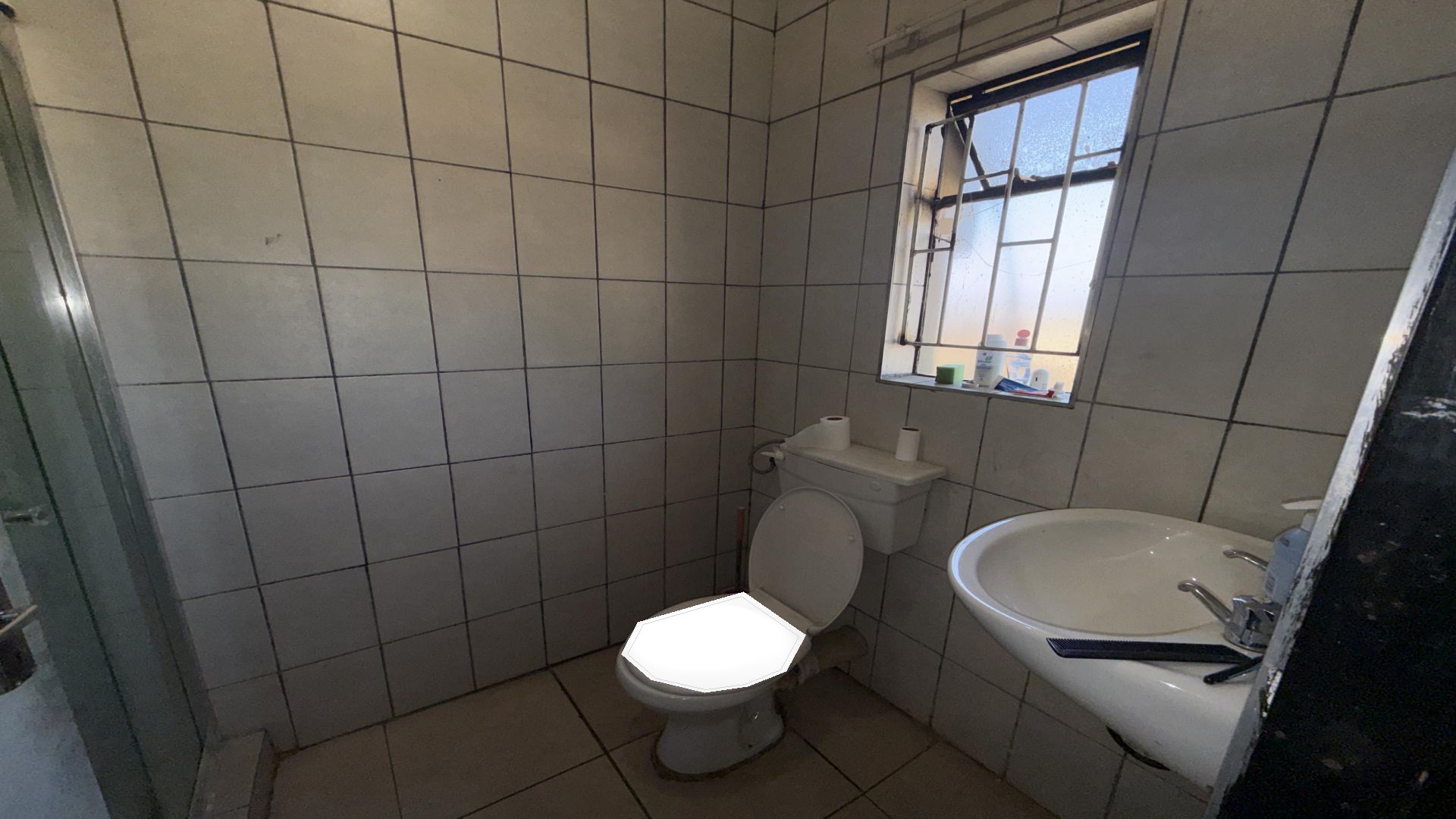 Bathroom 2 of property in Emalahleni (Witbank) 