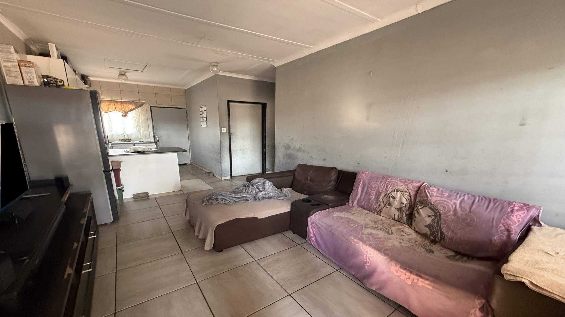 Lounges of property in Emalahleni (Witbank) 