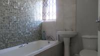 Bathroom 1 - 4 square meters of property in Lufhereng
