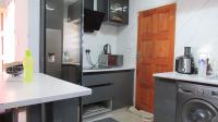 Kitchen - 8 square meters of property in Lufhereng