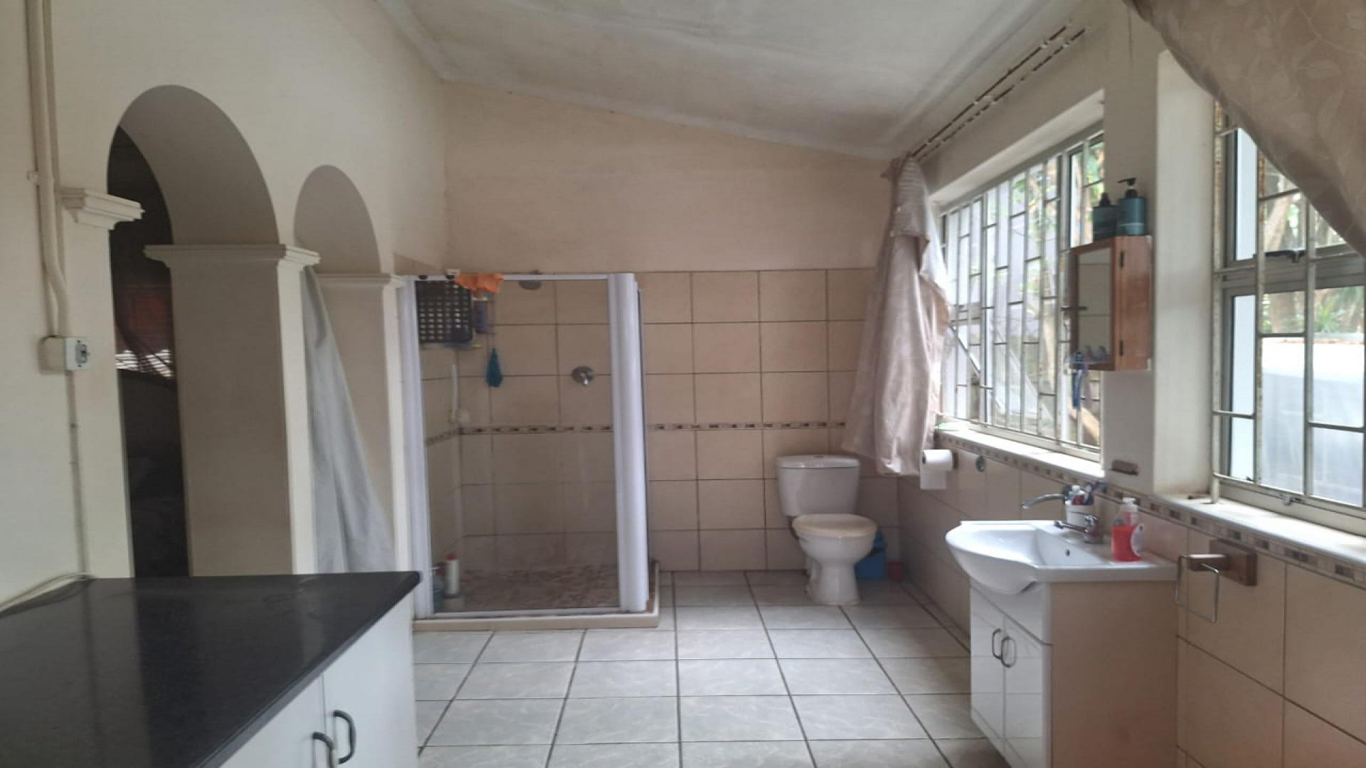 Bathroom 2 of property in Umbilo 