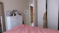 Bed Room 1 - 14 square meters of property in Ravenswood