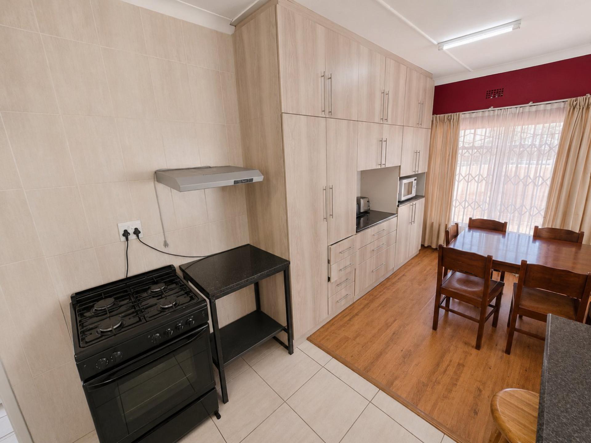 of property in Elspark