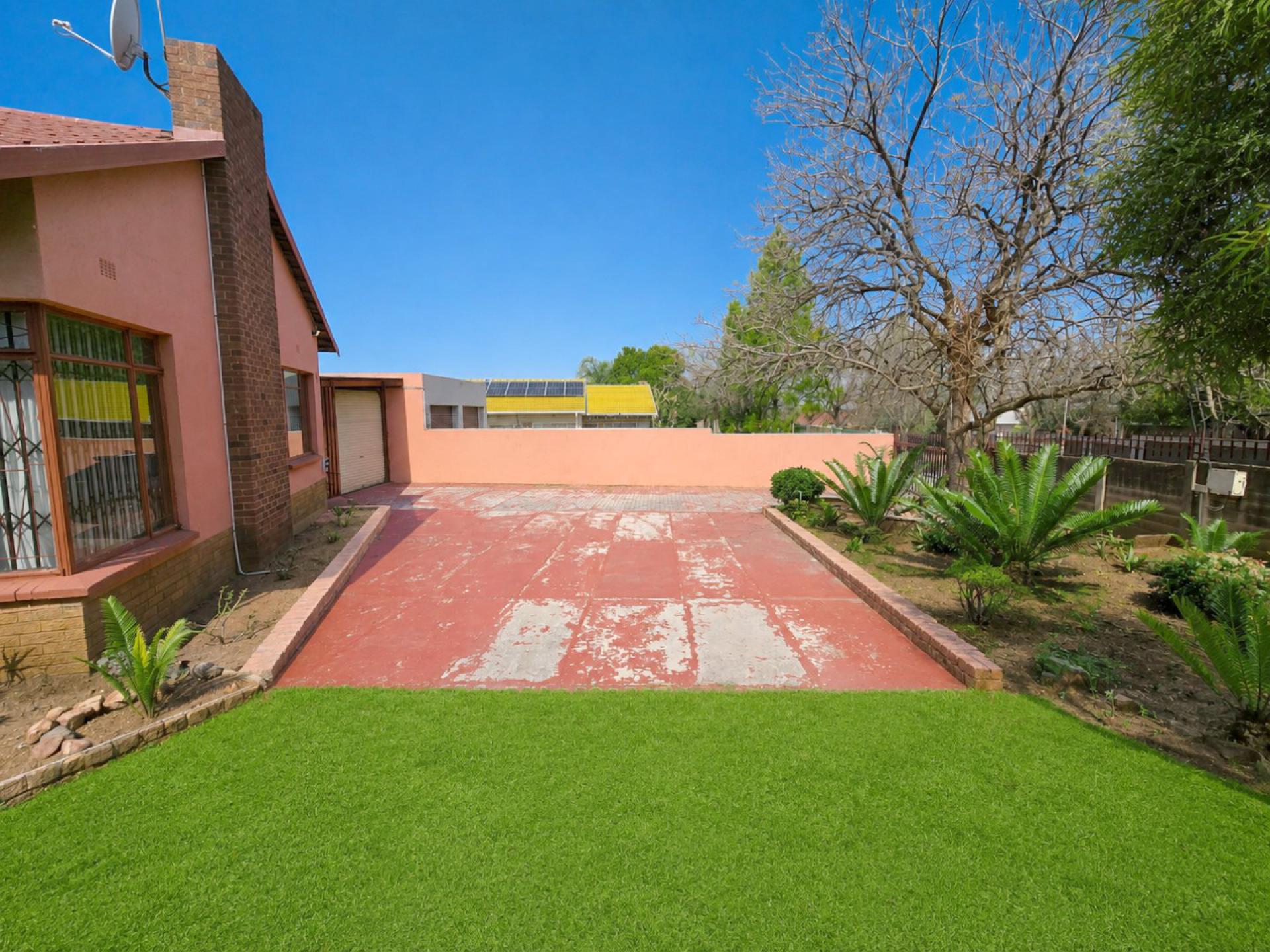  of property in Elspark