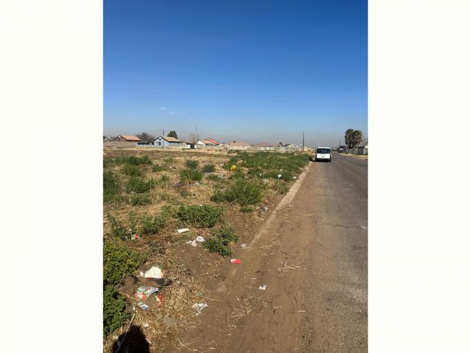 Land for Sale and to Rent For Sale in Windmill Park - MR721446