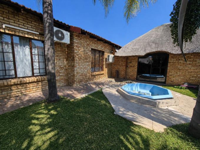 3 Bedroom House for Sale For Sale in Waterval East - MR721451