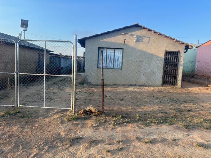 2 Bedroom House for Sale For Sale in Rietvallei - MR721467