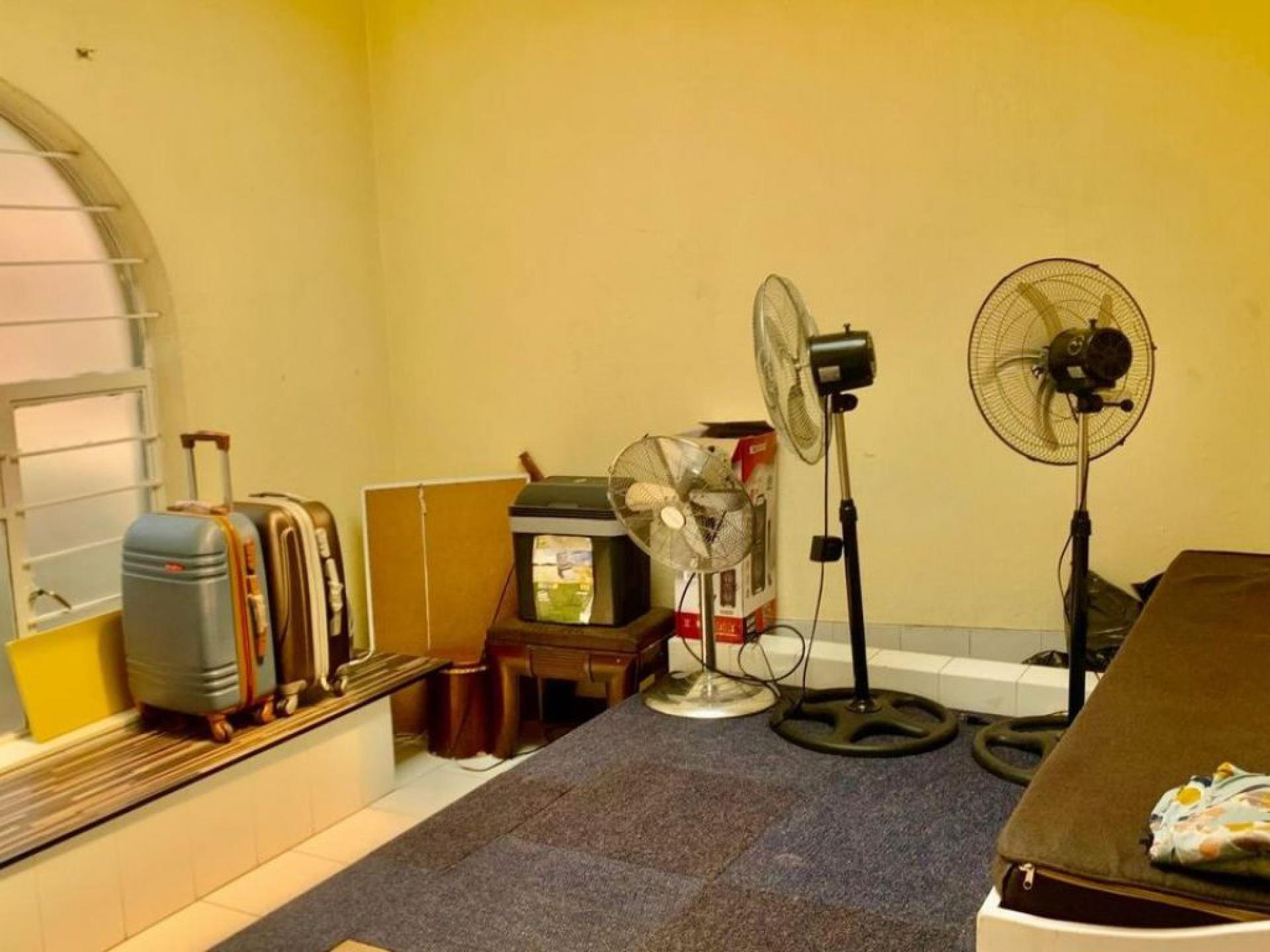 of property in Bassonia