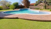 Swimming Pool of property in Elspark