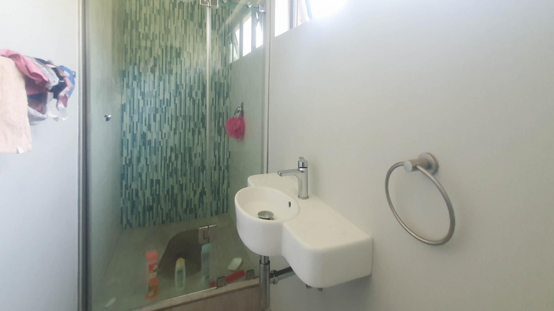 Bathroom 1 of property in Bromhof
