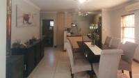 Dining Room of property in Bromhof