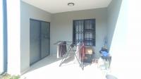 Patio - 7 square meters of property in Midrand