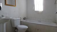 Bathroom 1 - 4 square meters of property in Benoni