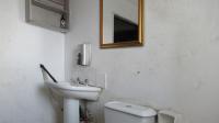 Bathroom 1 - 4 square meters of property in Benoni