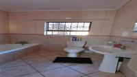 Bathroom 2 of property in Newcastle