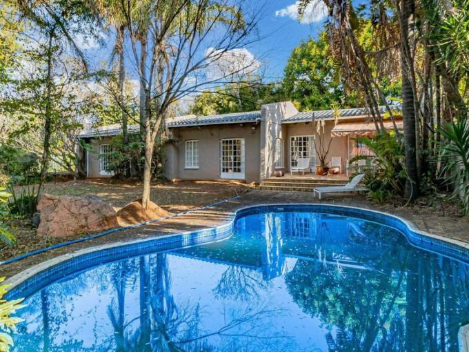 4 Bedroom House for Sale For Sale in Northcliff - MR721552
