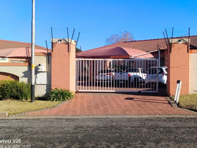 Simplex for Sale For Sale in Nigel - MR721565