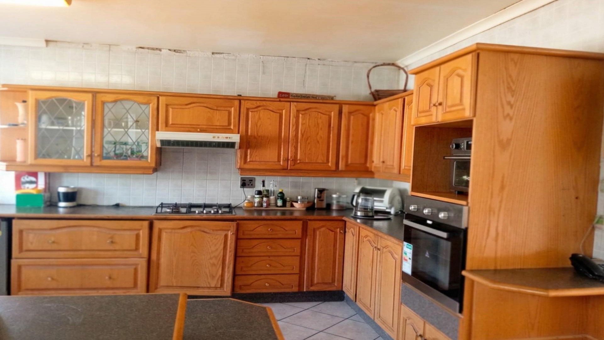 Kitchen of property in Oakdene