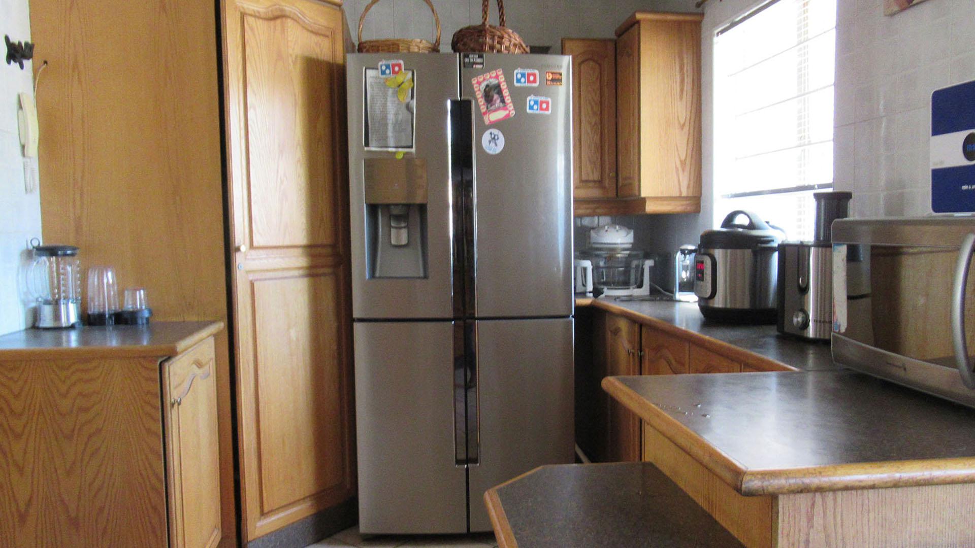 Kitchen - 21 square meters of property in Oakdene