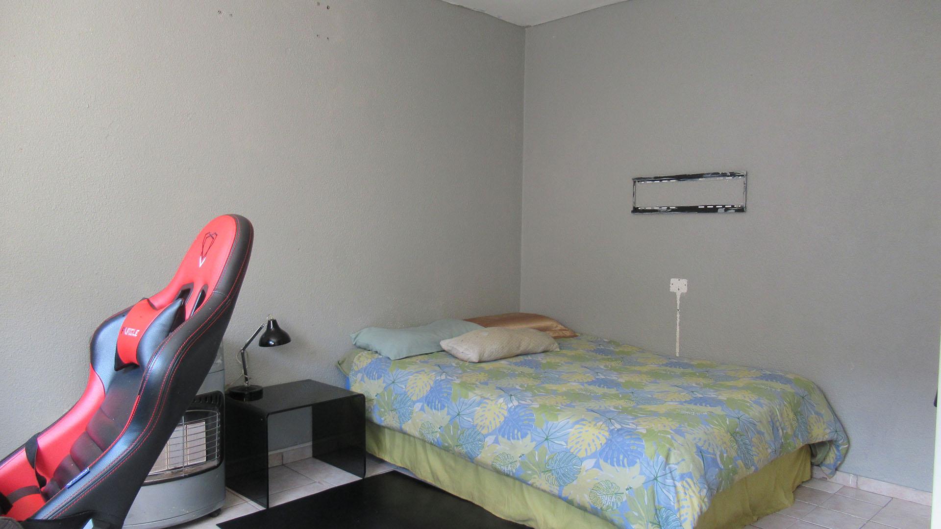 Staff Room - 28 square meters of property in Oakdene