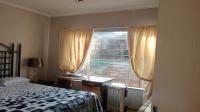 Bed Room 2 of property in Oakdene