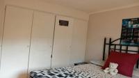 Bed Room 2 of property in Oakdene