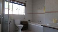 Bathroom 1 - 9 square meters of property in Oakdene