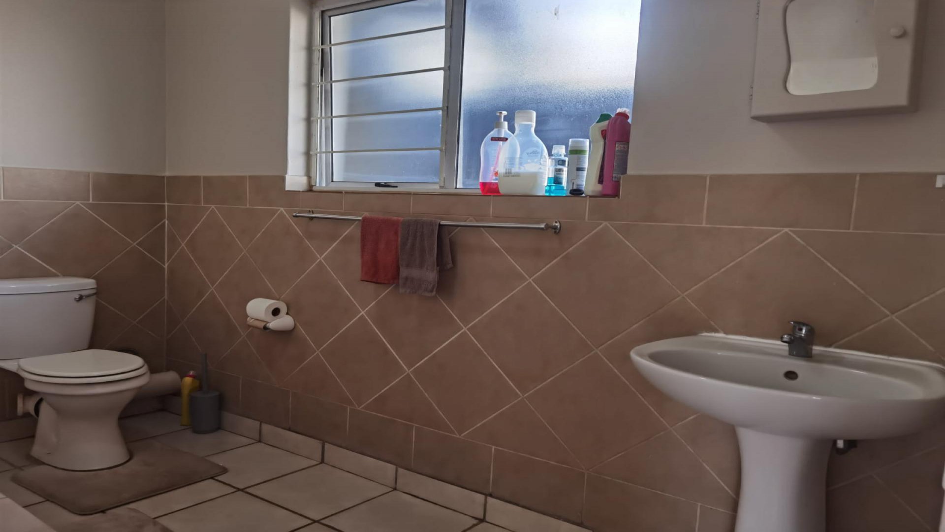 Bathroom 1 of property in Annlin