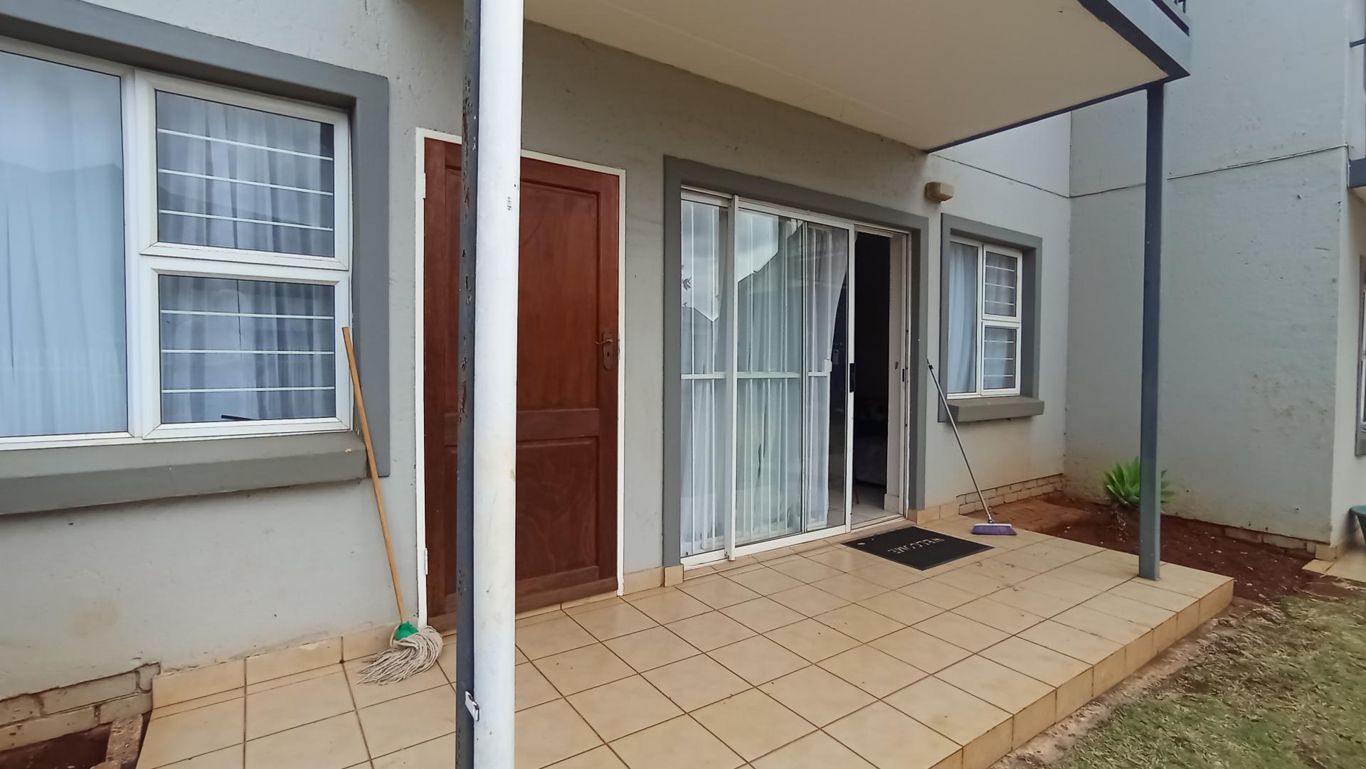 Patio - 6 square meters of property in Annlin
