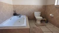 Bathroom 1 of property in Annlin