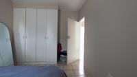 Bed Room 1 - 13 square meters of property in Annlin