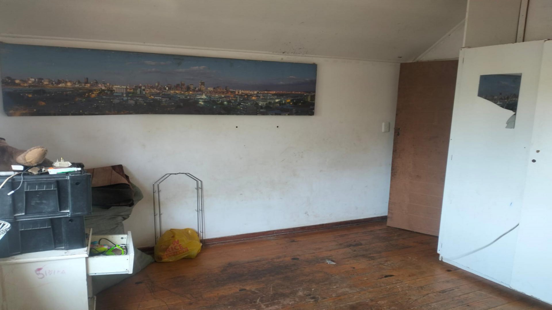 Bed Room 2 of property in Sophiatown