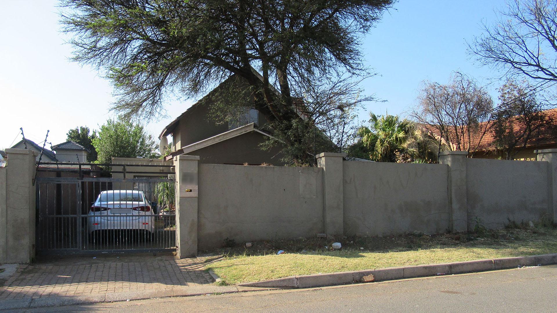 Front View of property in Sophiatown
