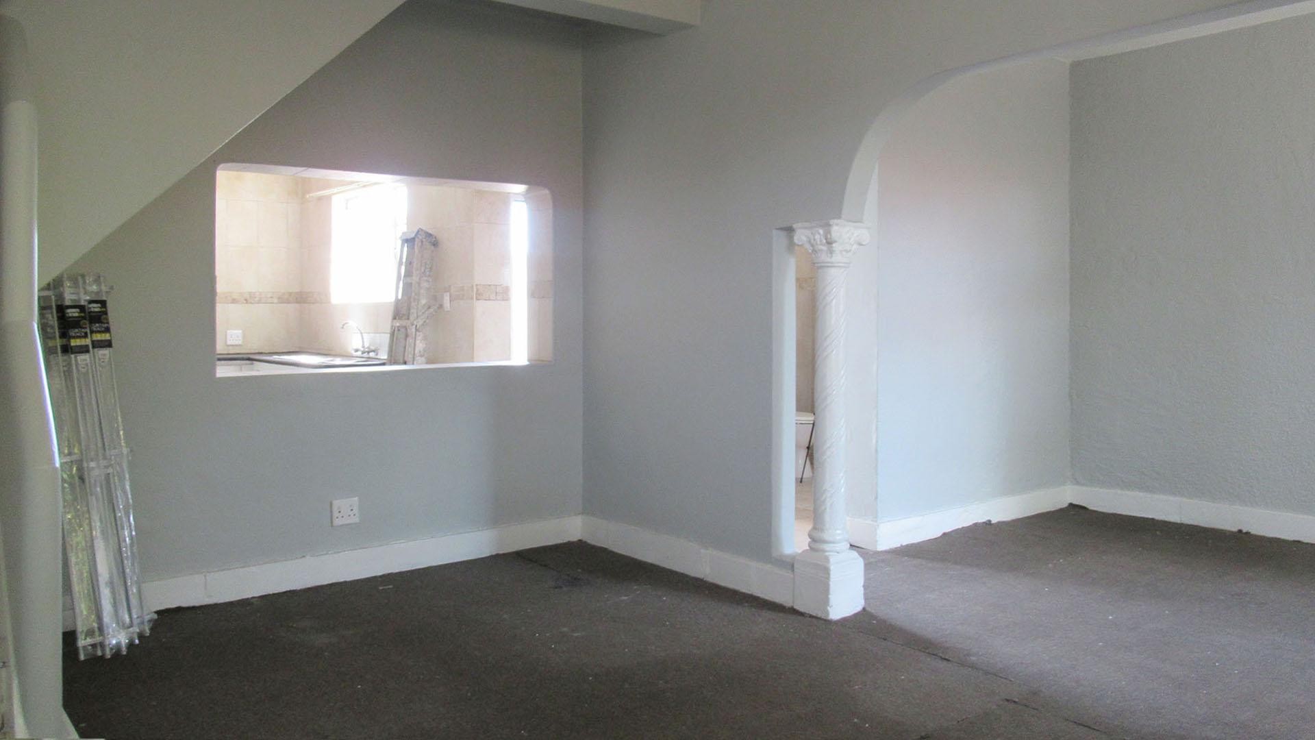 Dining Room - 23 square meters of property in Townsview