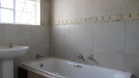 Main Bathroom - 5 square meters of property in Townsview