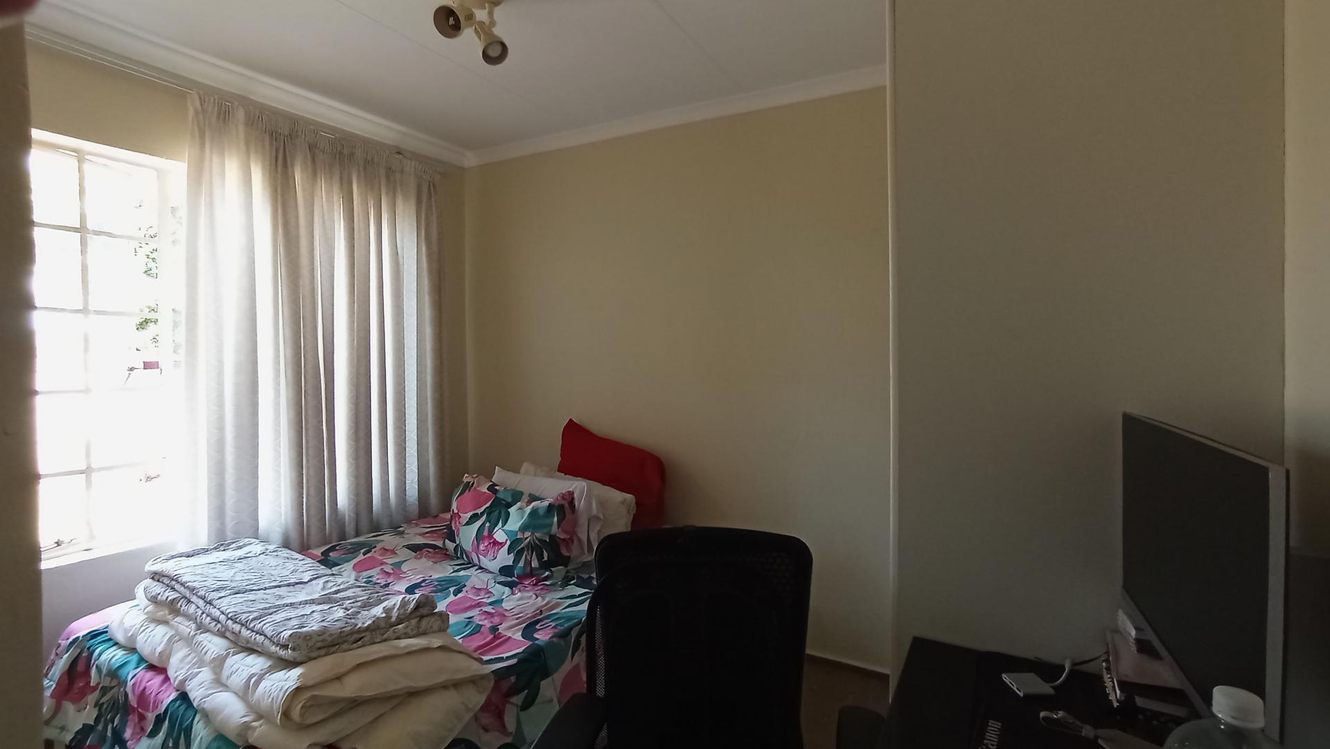 Bed Room 2 - 12 square meters of property in Celtisdal